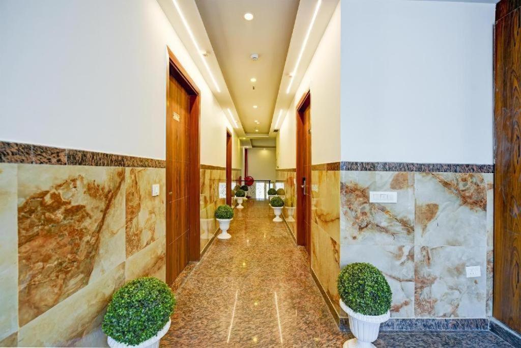 Hotel Rosewood Near Delhi Airport Nuova Delhi Esterno foto